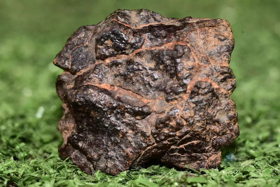 Meteorite Mesosiderite stony Iron NWA 14867 Endcut 16.8g - MeteoriteNwa.com