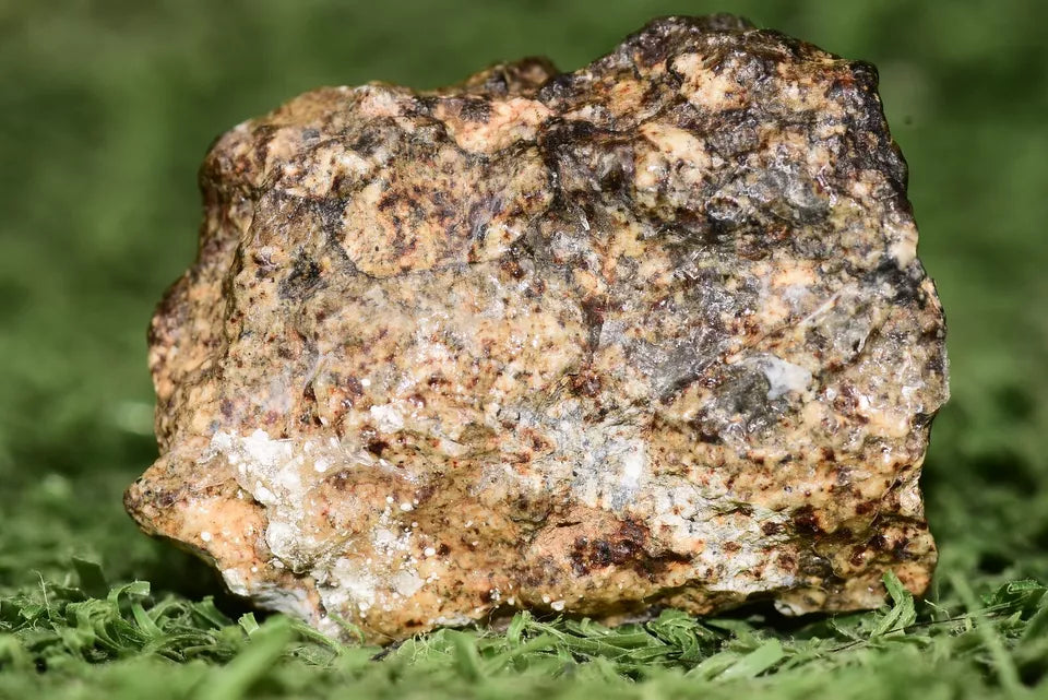 Meteorite Eucrite Brecciated NWA 14410 fragment 12.5 g - MeteoriteNwa.com