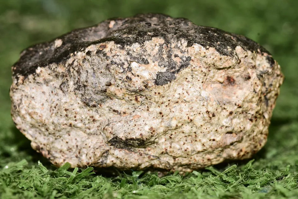 Meteorite Eucrite Brecciated NWA 14410 fragment 96 g - MeteoriteNwa.com