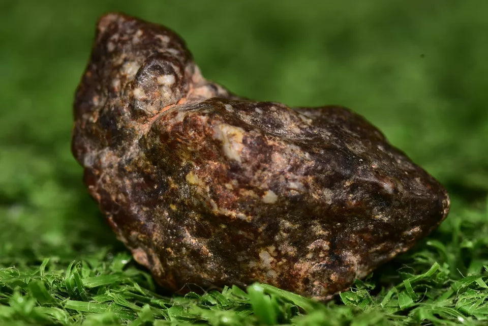 Meteorite NWA 12344 HED achondrite Eucrite, polymict 4.8 grams fragment - MeteoriteNwa.com
