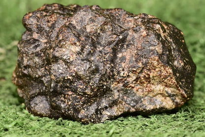 Meteorite Eucrite Brecciated NWA 14410 fragment 176g - MeteoriteNwa.com