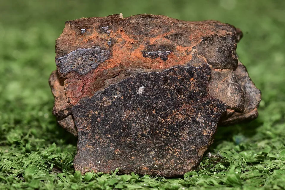 Meteorite Mesosiderite stony Iron NWA 14867 Endcut 30.7 g - MeteoriteNwa.com