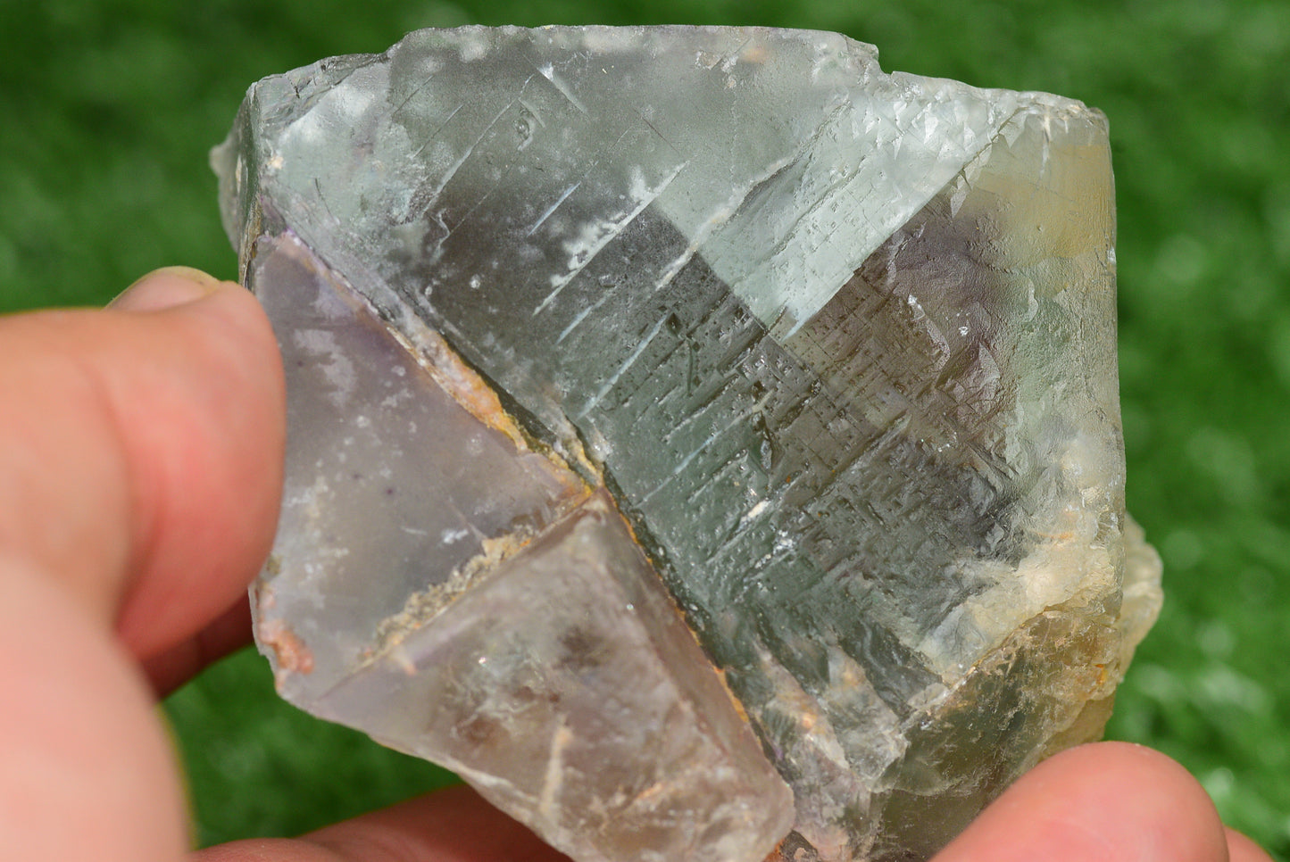 Stunning Fluorite Specimen from El Hammam Mine, Morocco Perfect for Crystal Collectors - MeteoriteNwa.com